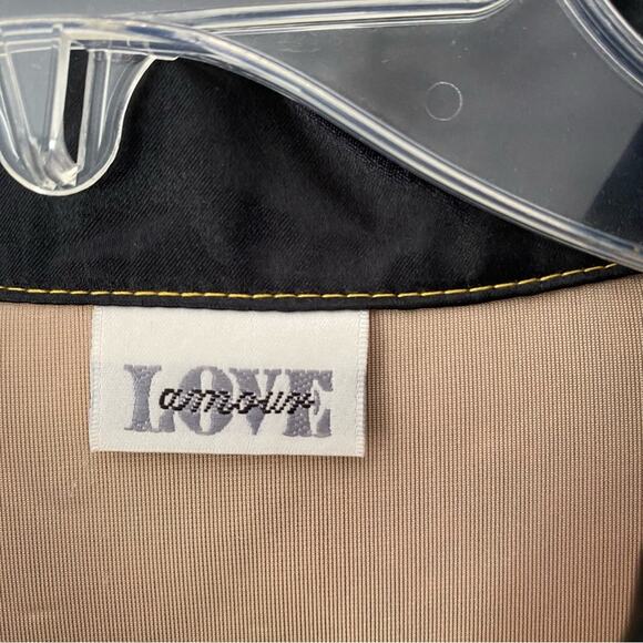 Love Amour Vintage Stretch Velvet Embellished Graphic Button Down Shirt medium - Picture 8 of 8